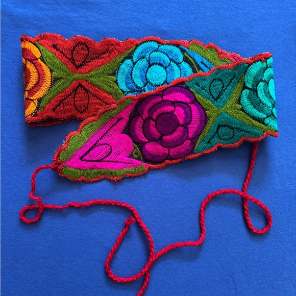 handmade Accessories - Cinturon bordado artesanal